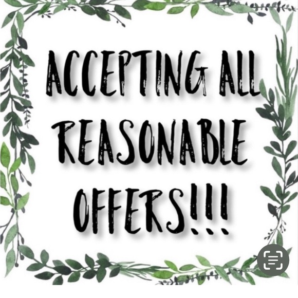 Prada Soft Leather Black boots with Kitten heels - Picture 16 of 16